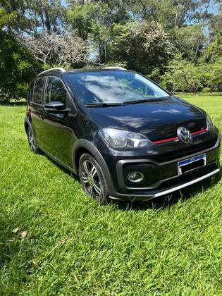 VOLKSWAGEN UP 1.0 170 TSI TOTAL FLEX XTREME 4P MANUAL
